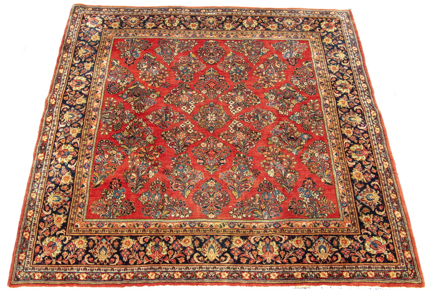SAROUK CARPET Overall design of