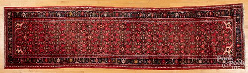 SAROUK RUNNER, MID 20TH C.Sarouk