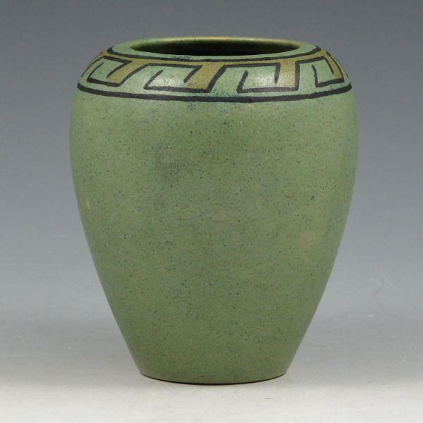 Saturday Evening Girls (SEG) vase