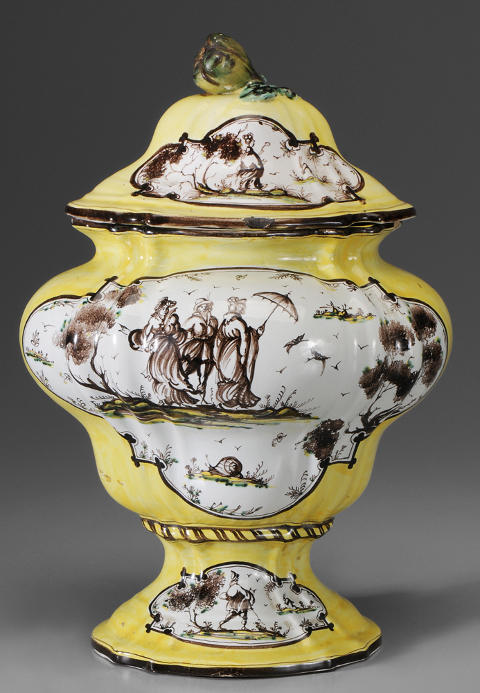 Savona Majolica Lidded Tureen