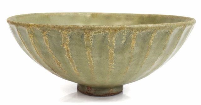 SAWANKHALOK CELADON GLAZED LOTUS
