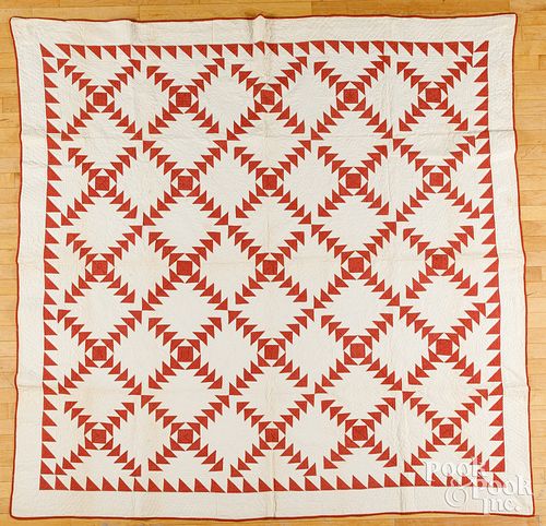 SAWTOOTH PATCHWORK QUILT, LATE 19TH