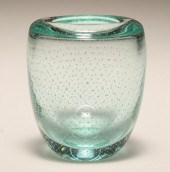 Scandinavian art glass vase po