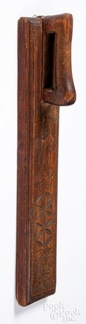 SCANDINAVIAN CARVED MANGLE BOA