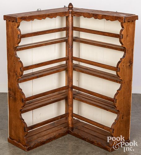 SCANDINAVIAN HANGING PINE CORNER