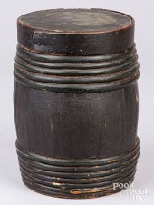 SCANDINAVIAN PAINTED KEG FORM