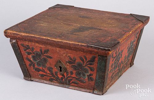 SCANDINAVIAN PAINTED VALUABLES BOX,