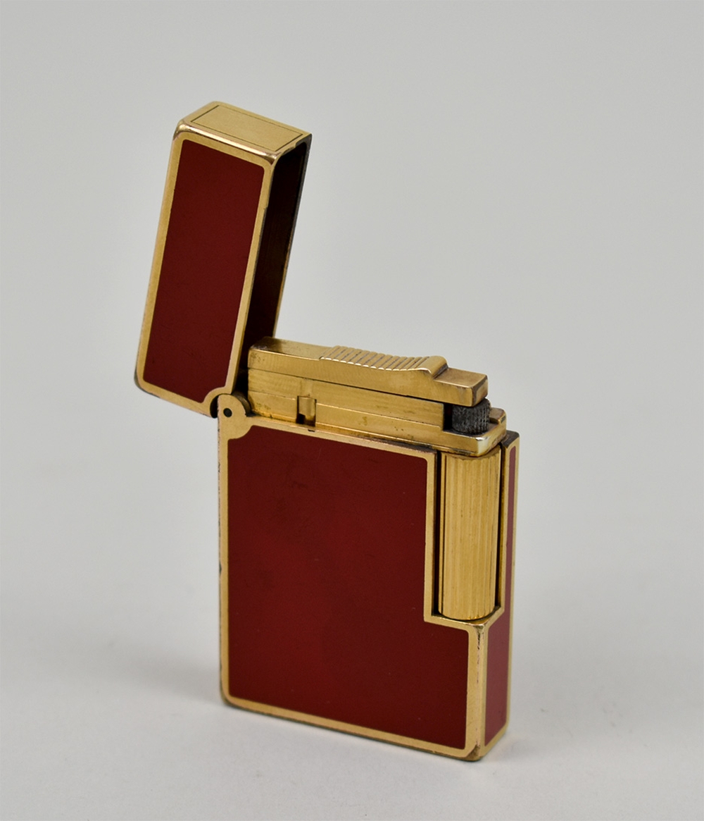 SCARLET LACQUER AND GOLD TONED