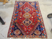 SCATTER RUG, IN RED WITH 3 SMA
