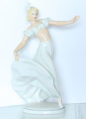 SCHAUBACH KUNST PORCELAIN FIGU