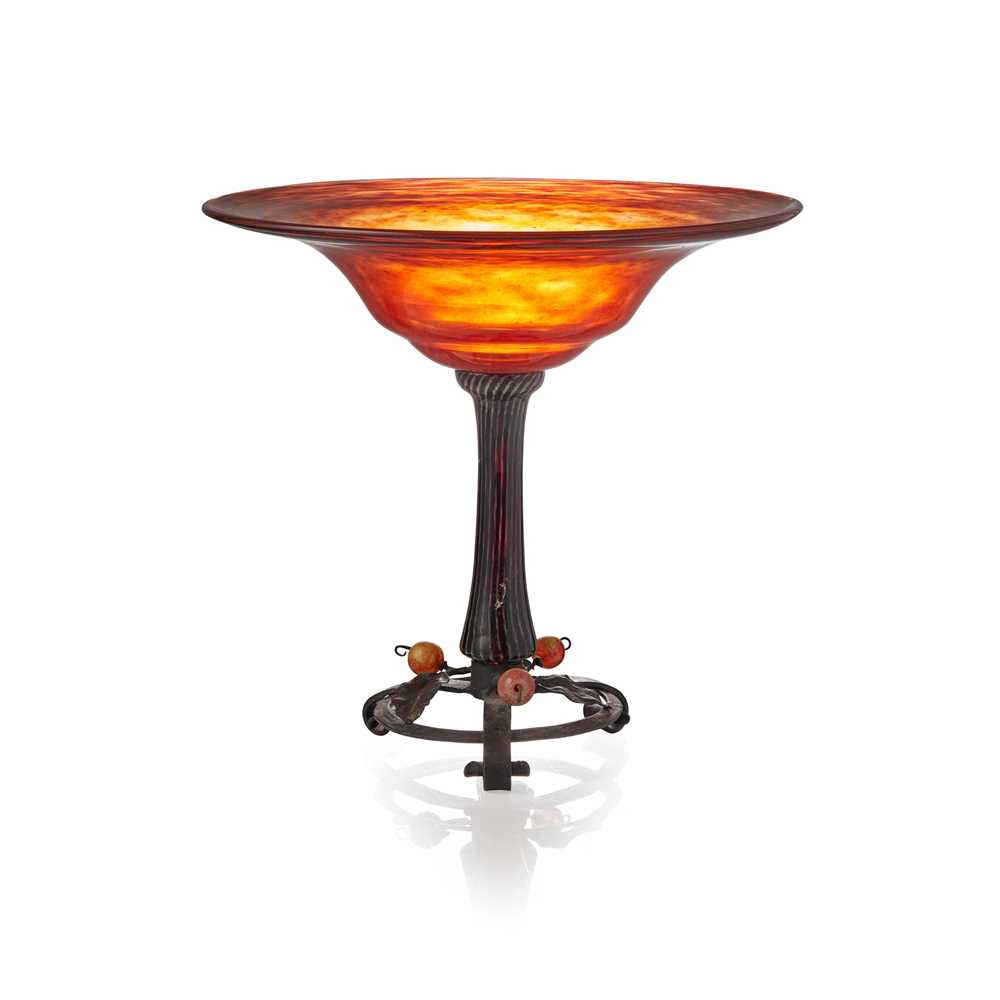 SCHNEIDER, FRANCE CENTREPIECE,