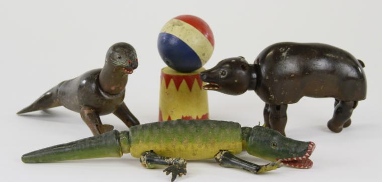 SCHOENHUT ANIMAL GROUPING Lot of