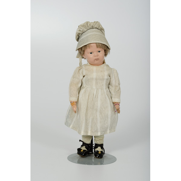 Schoenhut Girl Character Doll