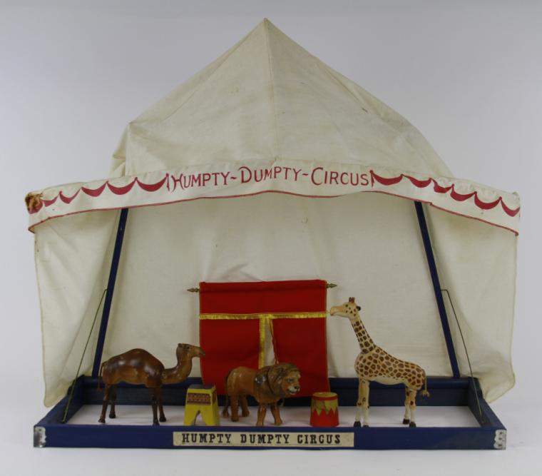 SCHOENHUT TENT & ANIMALS Glass eyed
