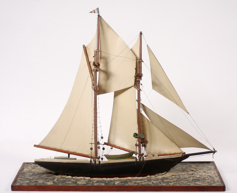 SCHOONER MODEL - Two-Masted