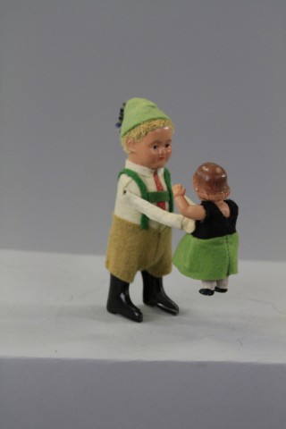 SCHUCO TYROLIAN DANCING COUPLE