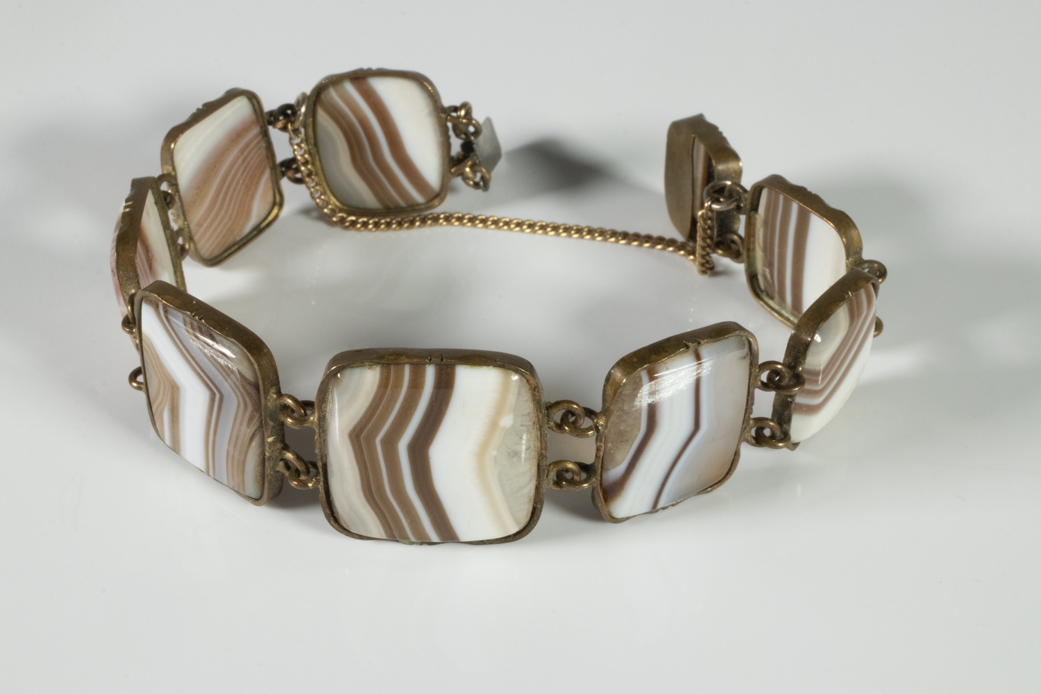SCOTTISH AGATE BRACELET Circa