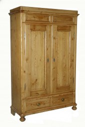 SCRUBBED PINE CUPBOARD Scrubbe