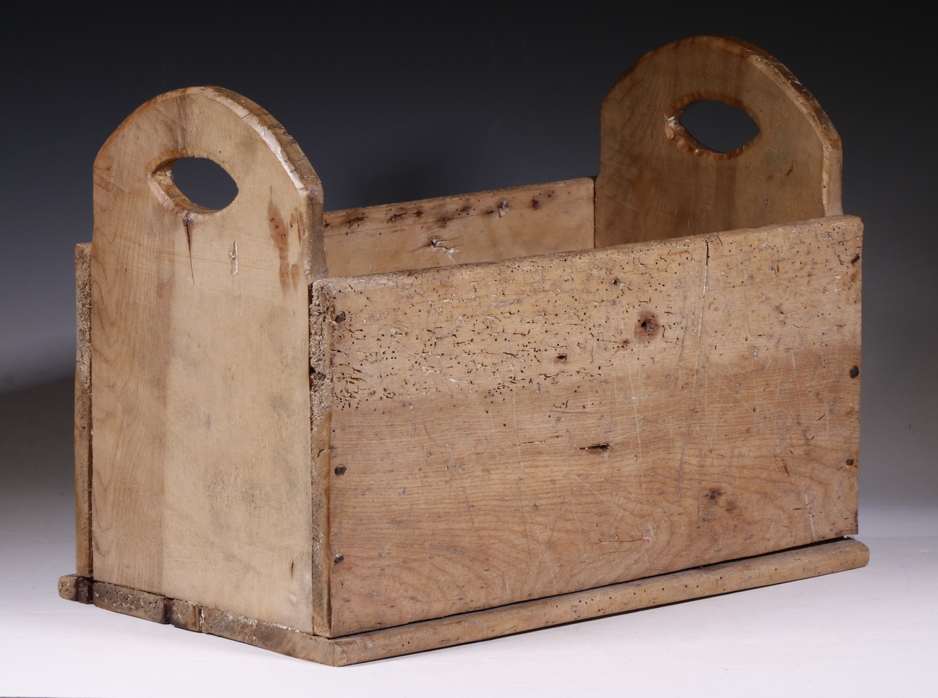 SCRUBBED PINE WOODEN BOX