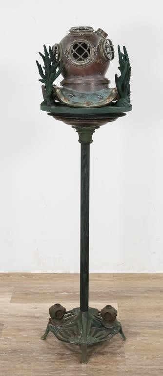 SCUBA DIVING HELMET STAND