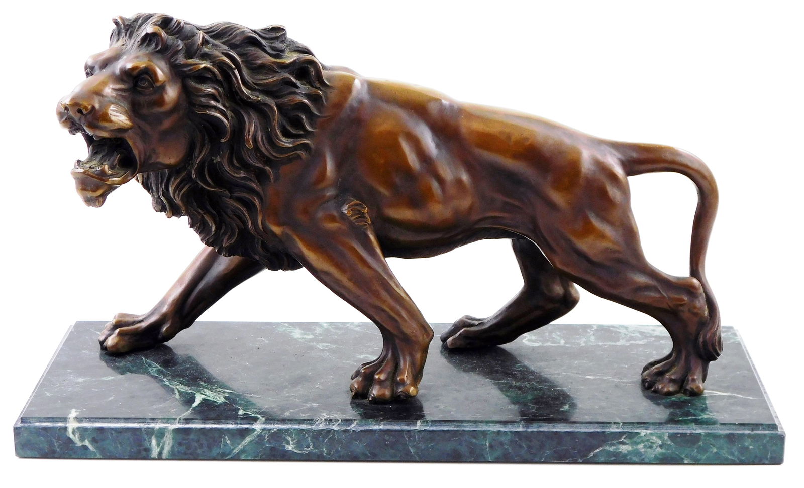 SCULPTURE: BRONZE LION IN THE