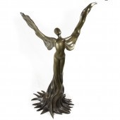 SCULPTURE, CAROL NEWMYER Carol