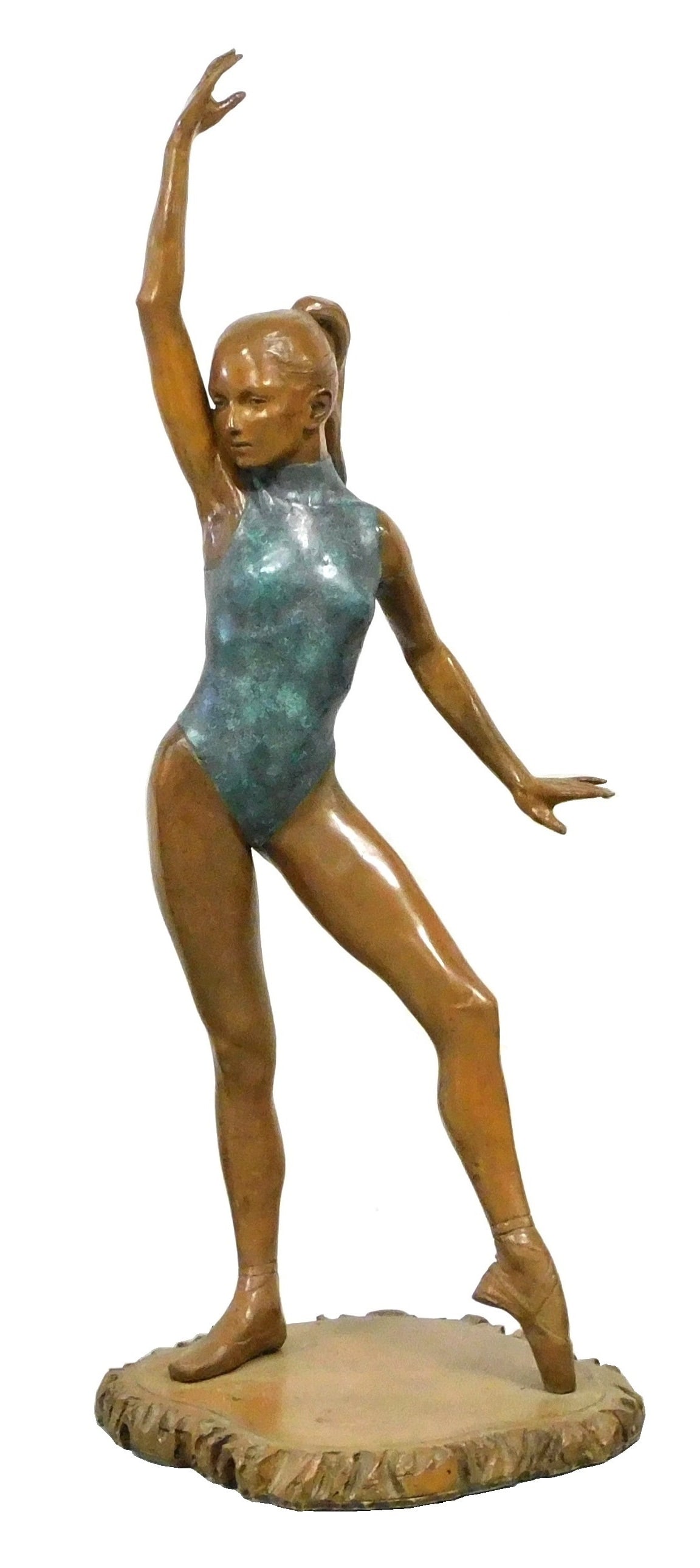 SCULPTURE: VICTOR VILLAREAL