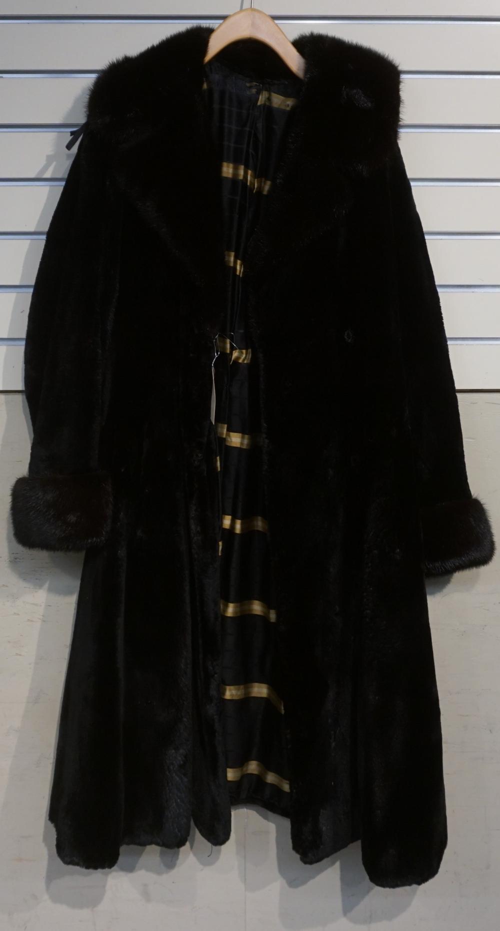 SEAL FUR COAT WITH MINK