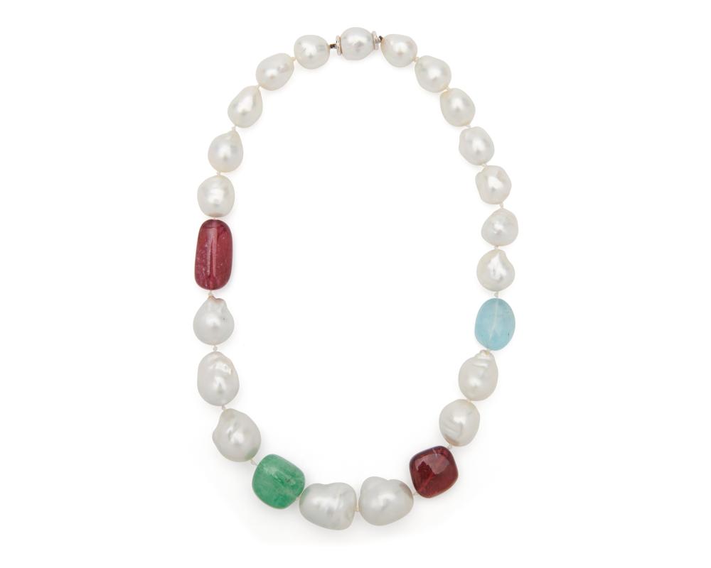 SEAMAN SCHEPPS 18K GOLD, BAROQUE