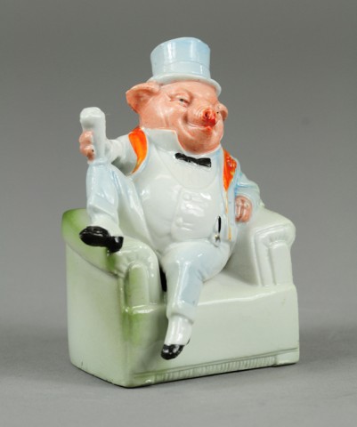 SEATED PIG IN SUIT STILL BANK