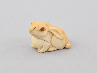 Seated Rabbit Netsuke The White