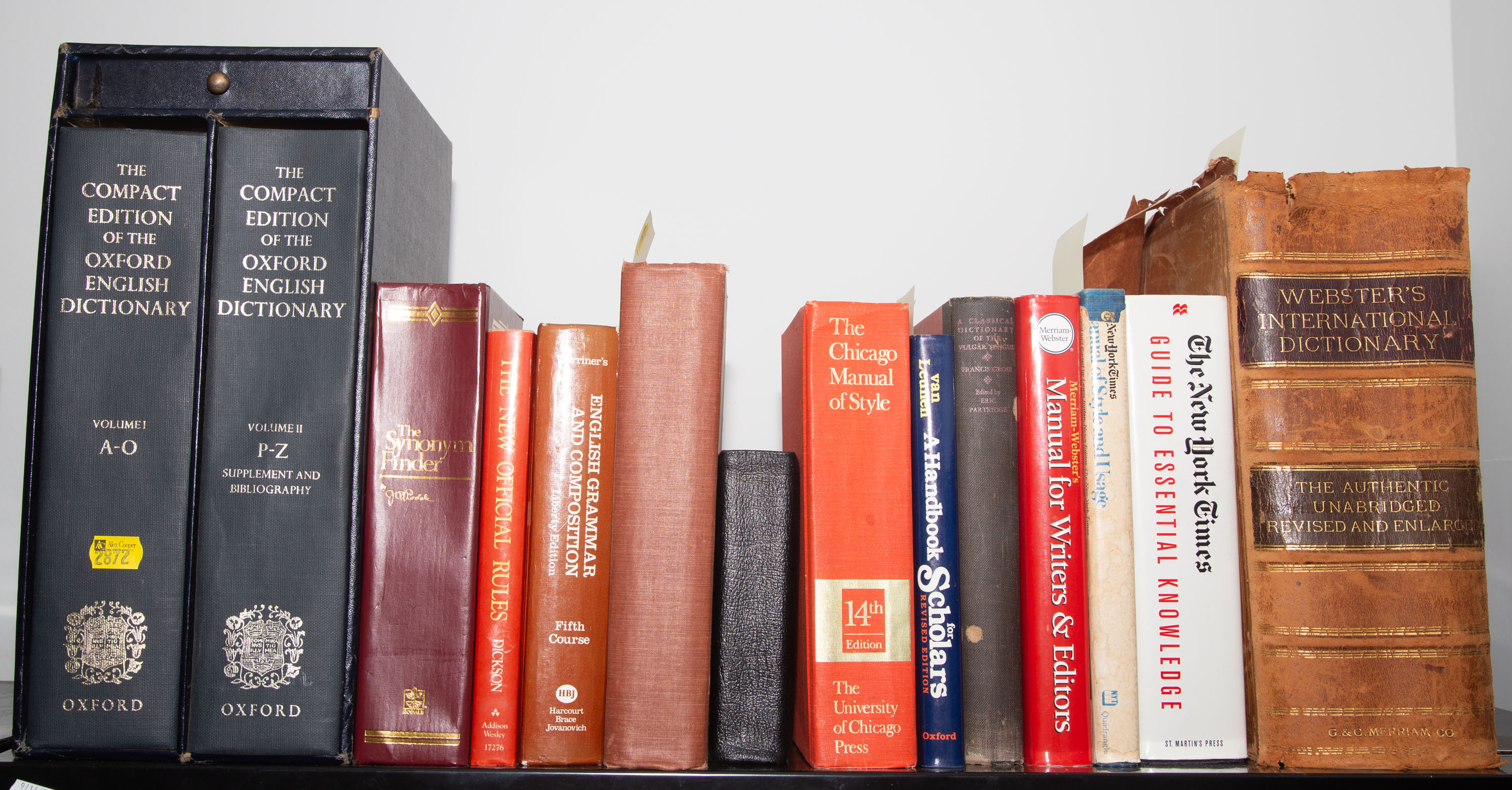 SELECTION OF 12 DICTIONARIES &