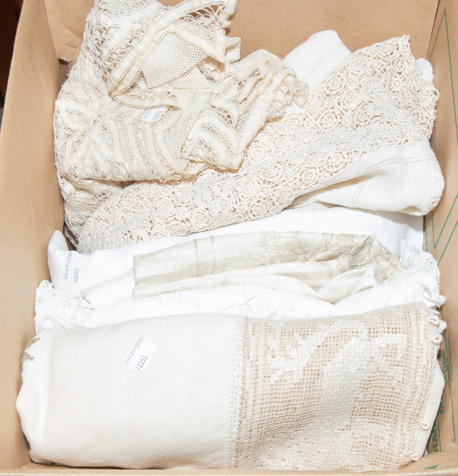 SELECTION OF ANTIQUE LINENS