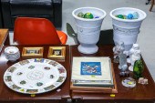 SELECTION OF COLLECTIBLES Incl