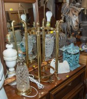 SELECTION OF DECORATIVE & USEF