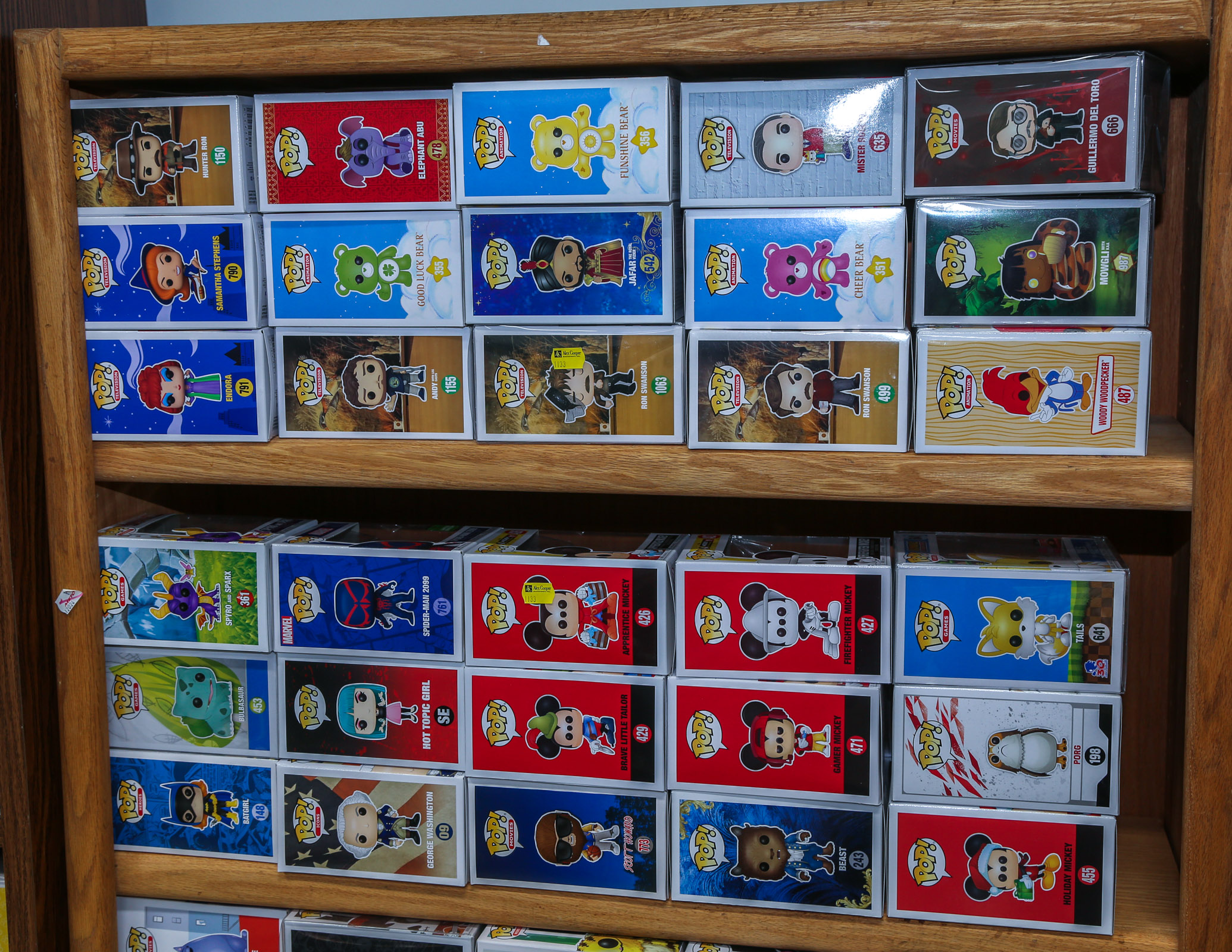 SELECTION OF FUNKO POP! FIGURES