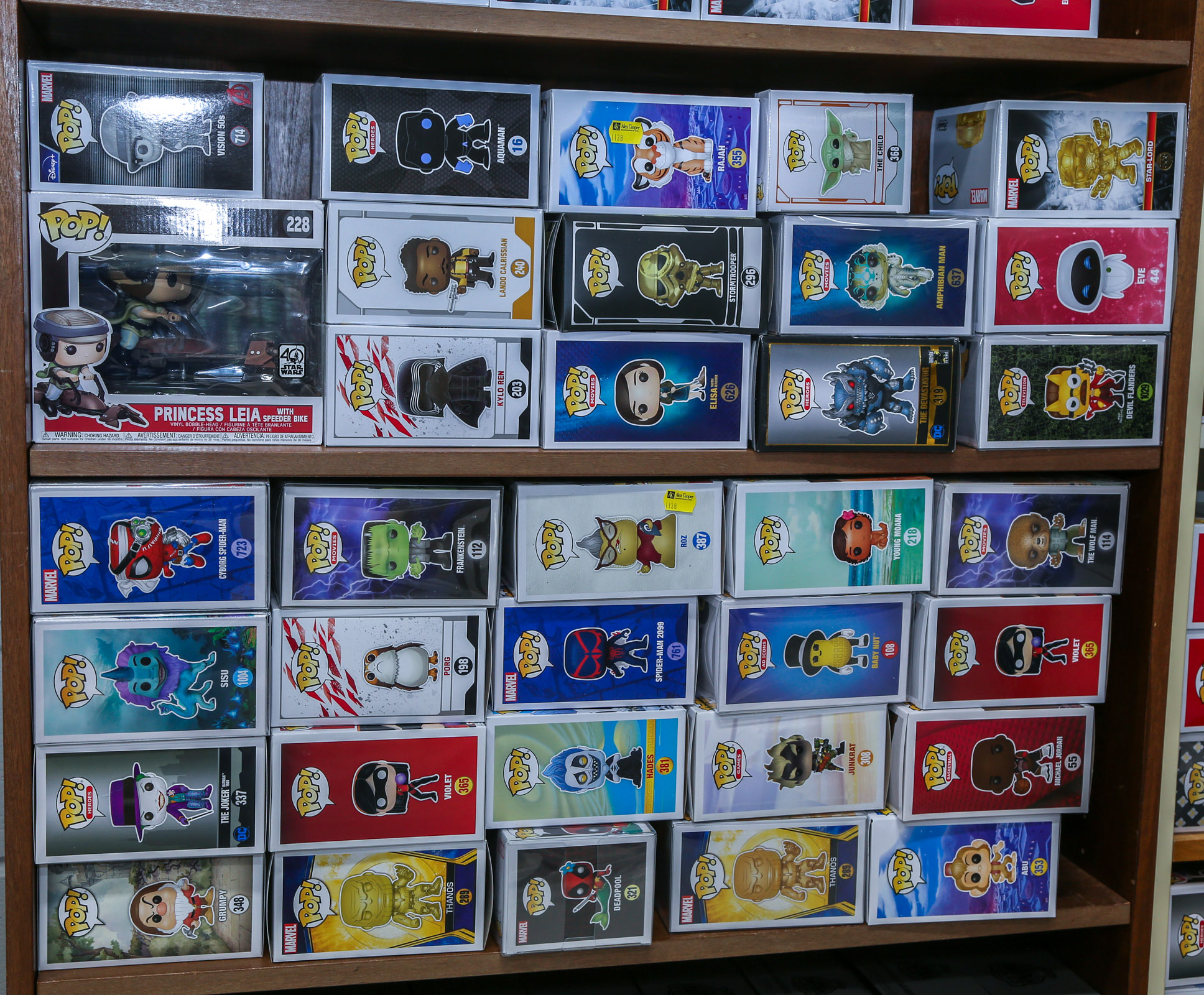 SELECTION OF FUNKO POP! FIGURES