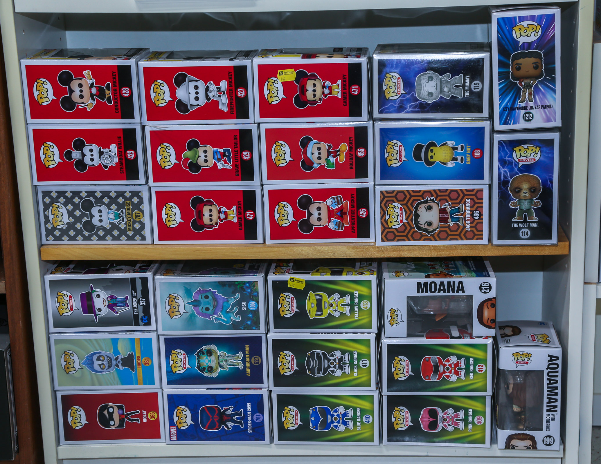 SELECTION OF FUNKO POP! FIGURES
