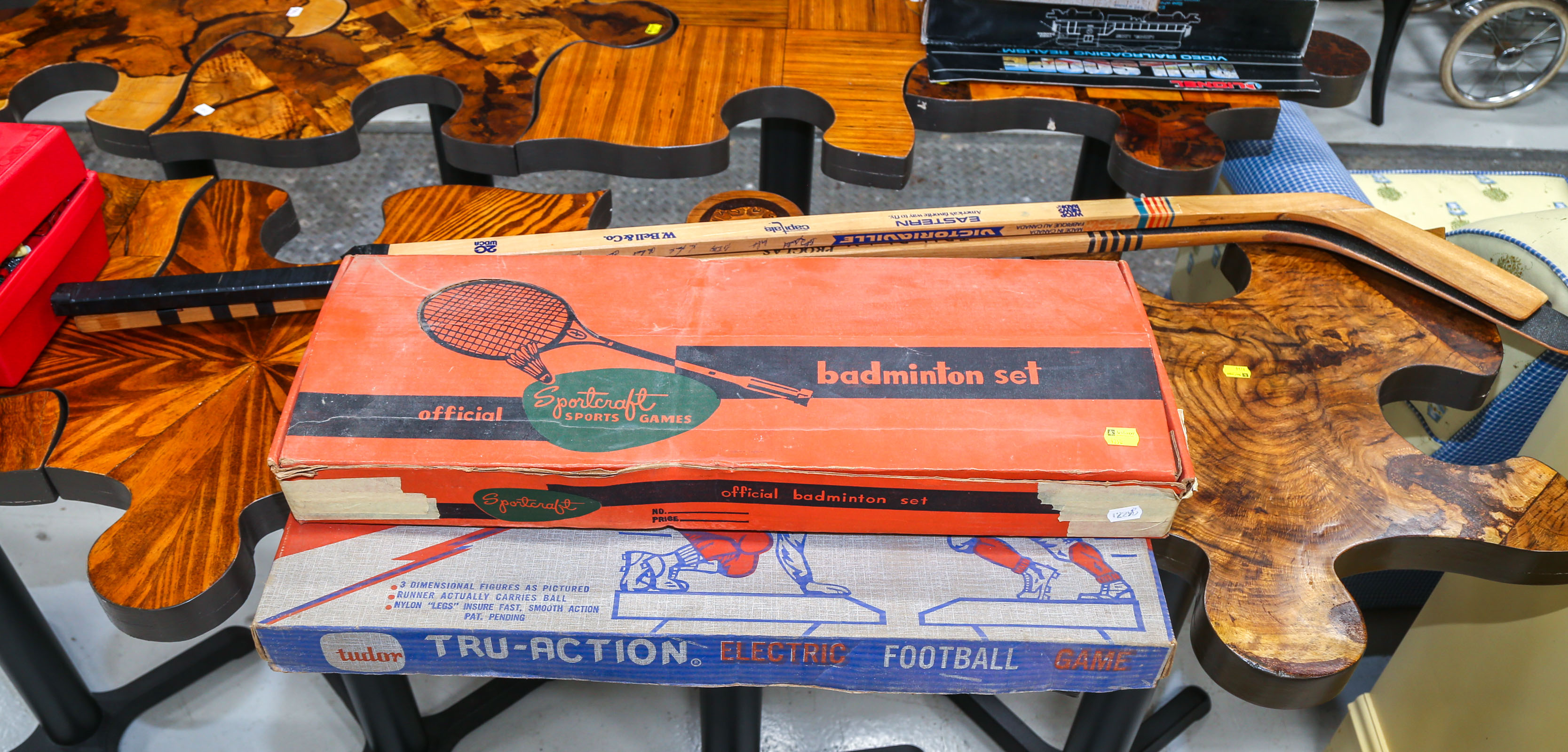SELECTION OF GAMES & ACCESSORIES