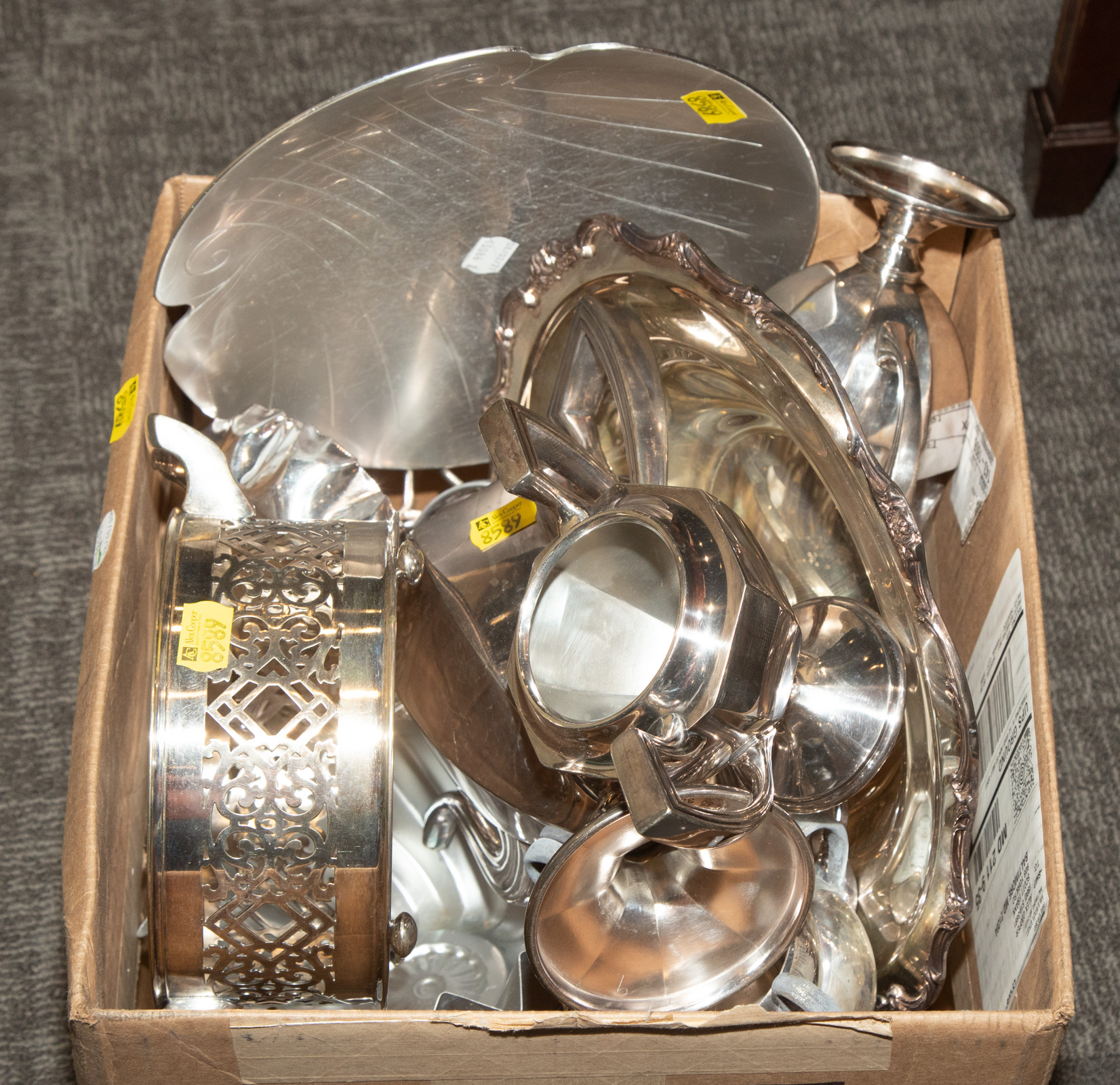 SELECTION OF SILVER PLATED &