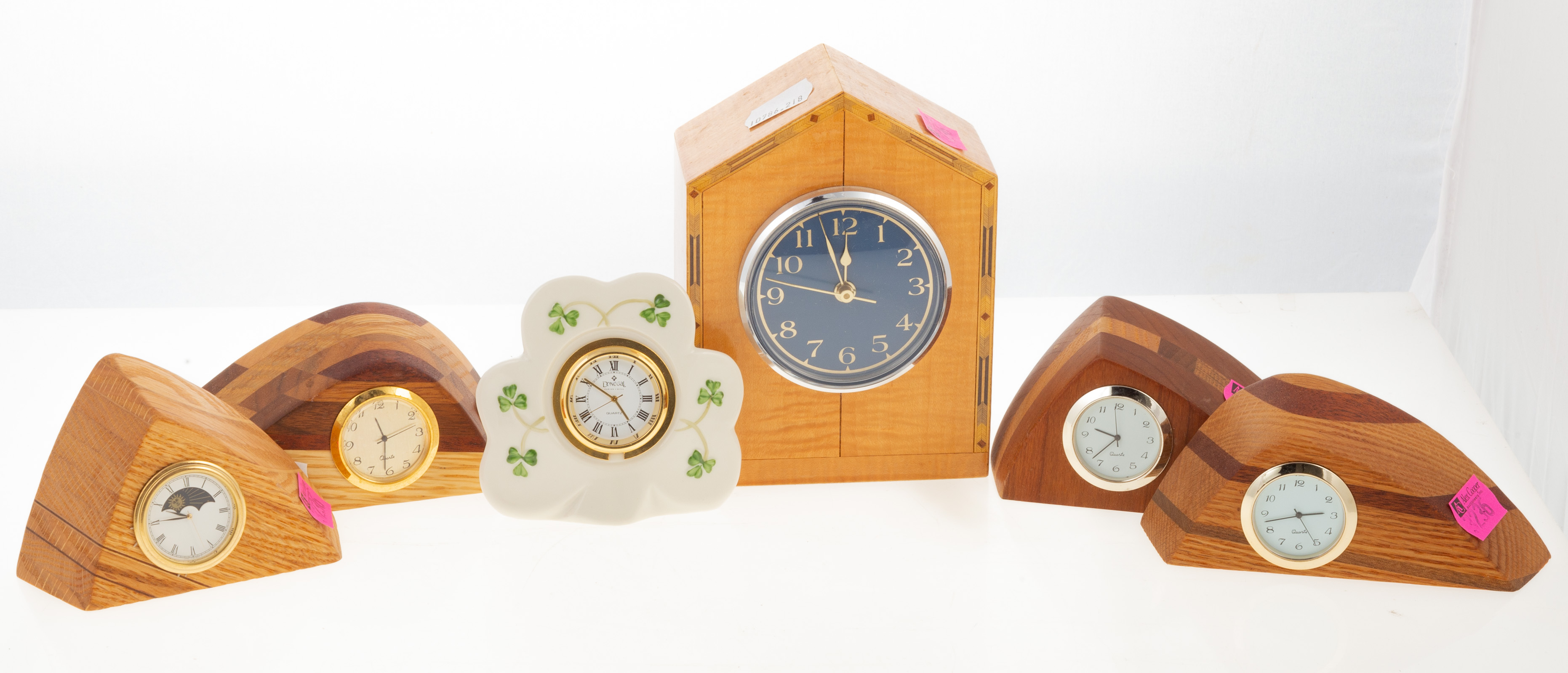 SELECTION OF SIX DECORATIVE