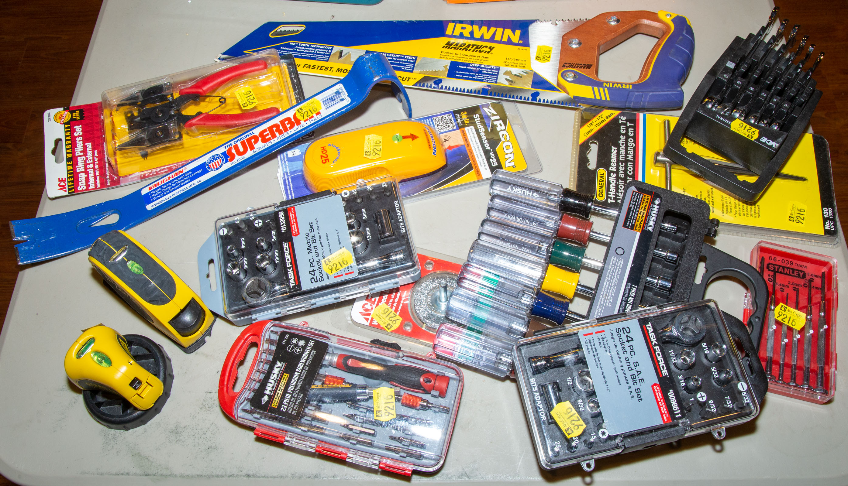 SELECTION OF SMALL HAND TOOLS &