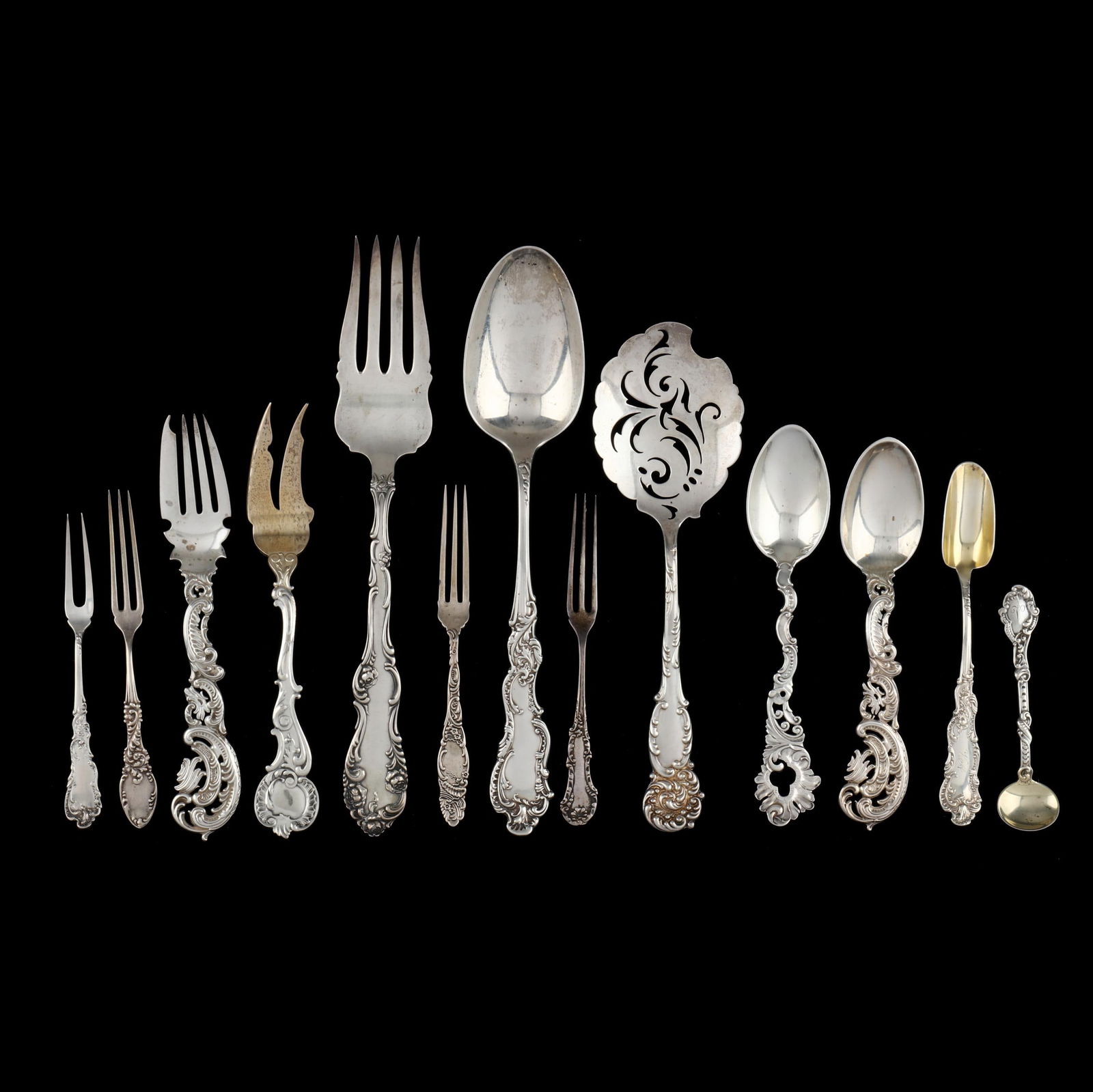 SELECTION OF STERLING SILVER