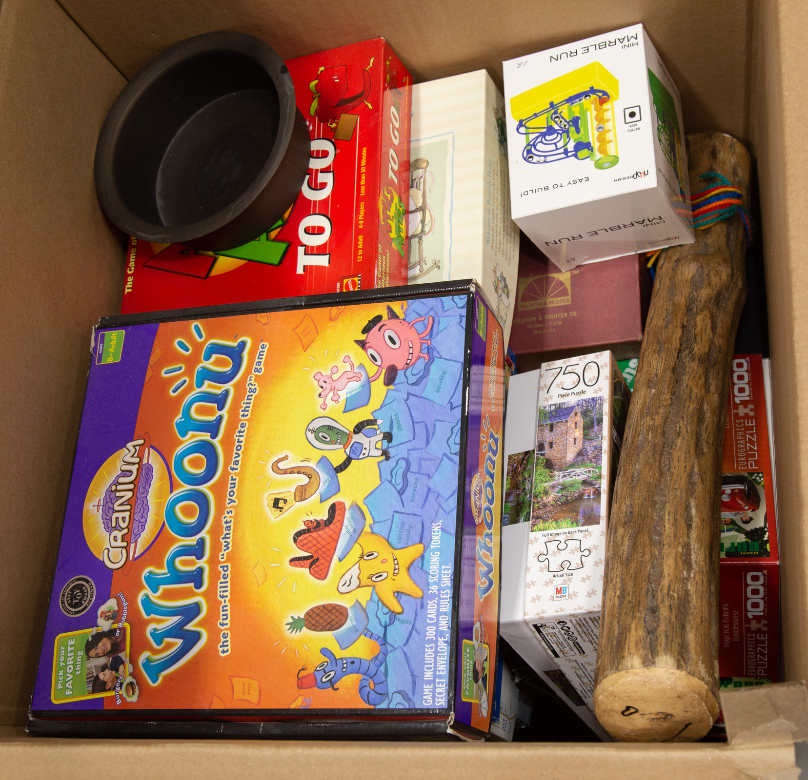 SELECTION OF TOYS, GAMES, & PUZZLES