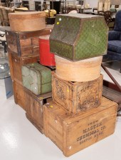 SELECTION OF WOOD & METAL CRAT