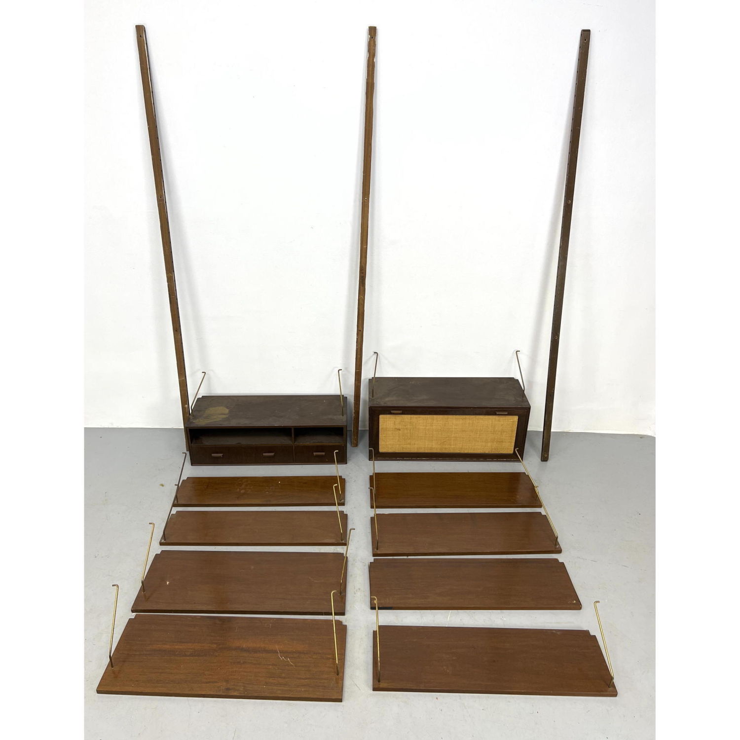 Selig Style Wall Mount Shelf