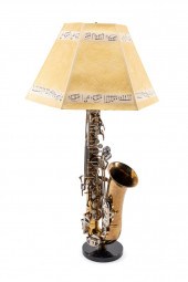 SELMER SAXOPHONE TABLE LAMP W/