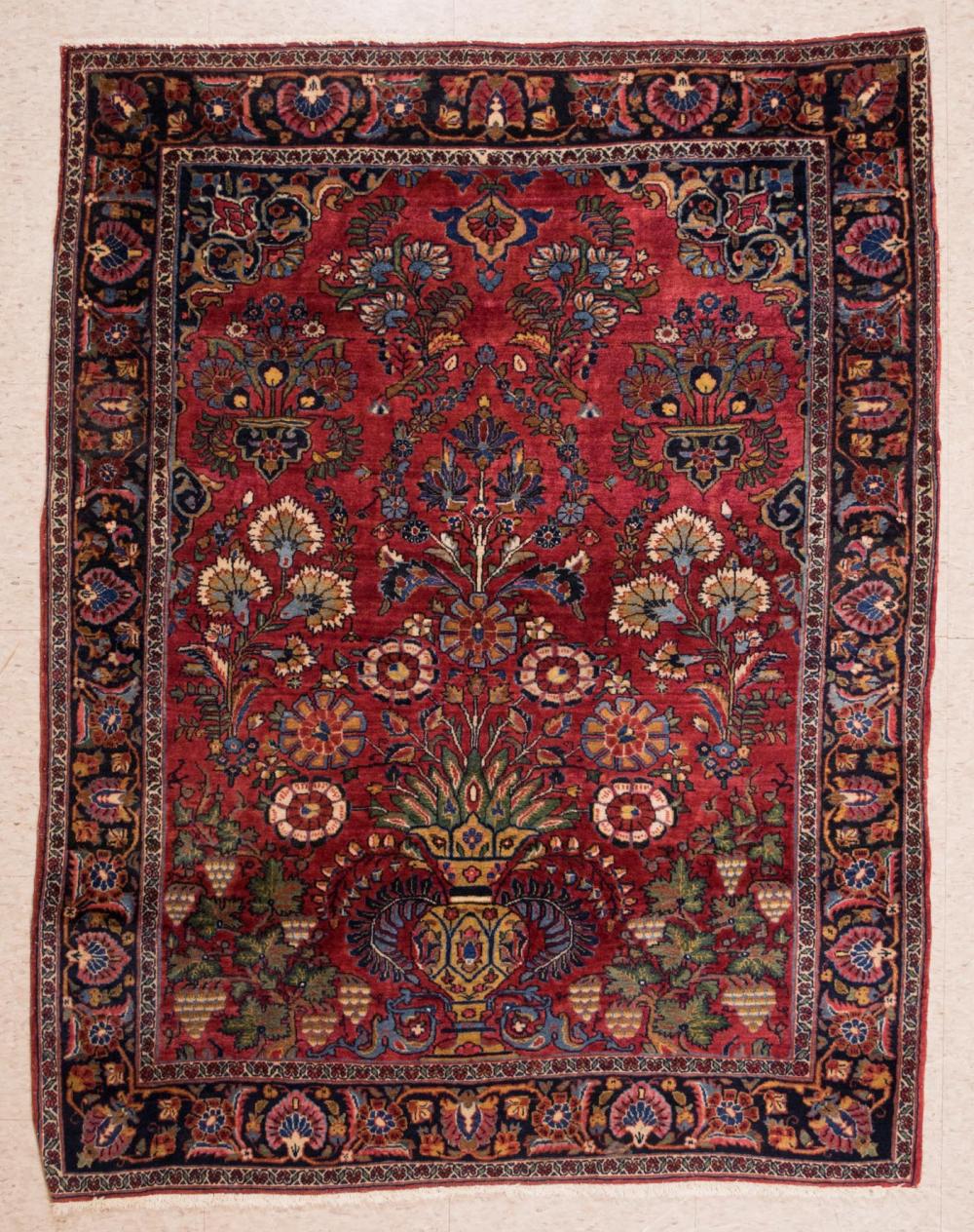 SEM-ANTIQUE PERSIAN SAROUK AREA