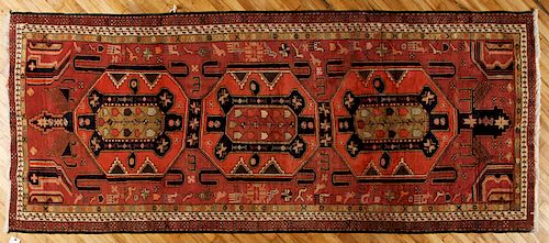 SEMI ANTIQUE AZERBAIJAN CAUSAIAN