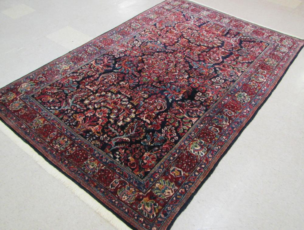 SEMI-ANTIQUE BLUE FIELD SAROUK